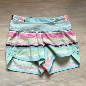 Ivivva shorts, child size 4, in great condition.